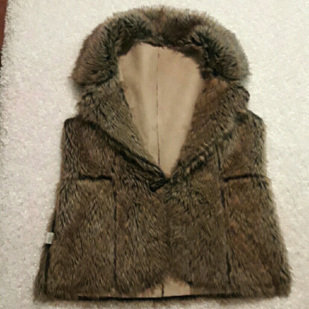 Faux fur and suede vest
